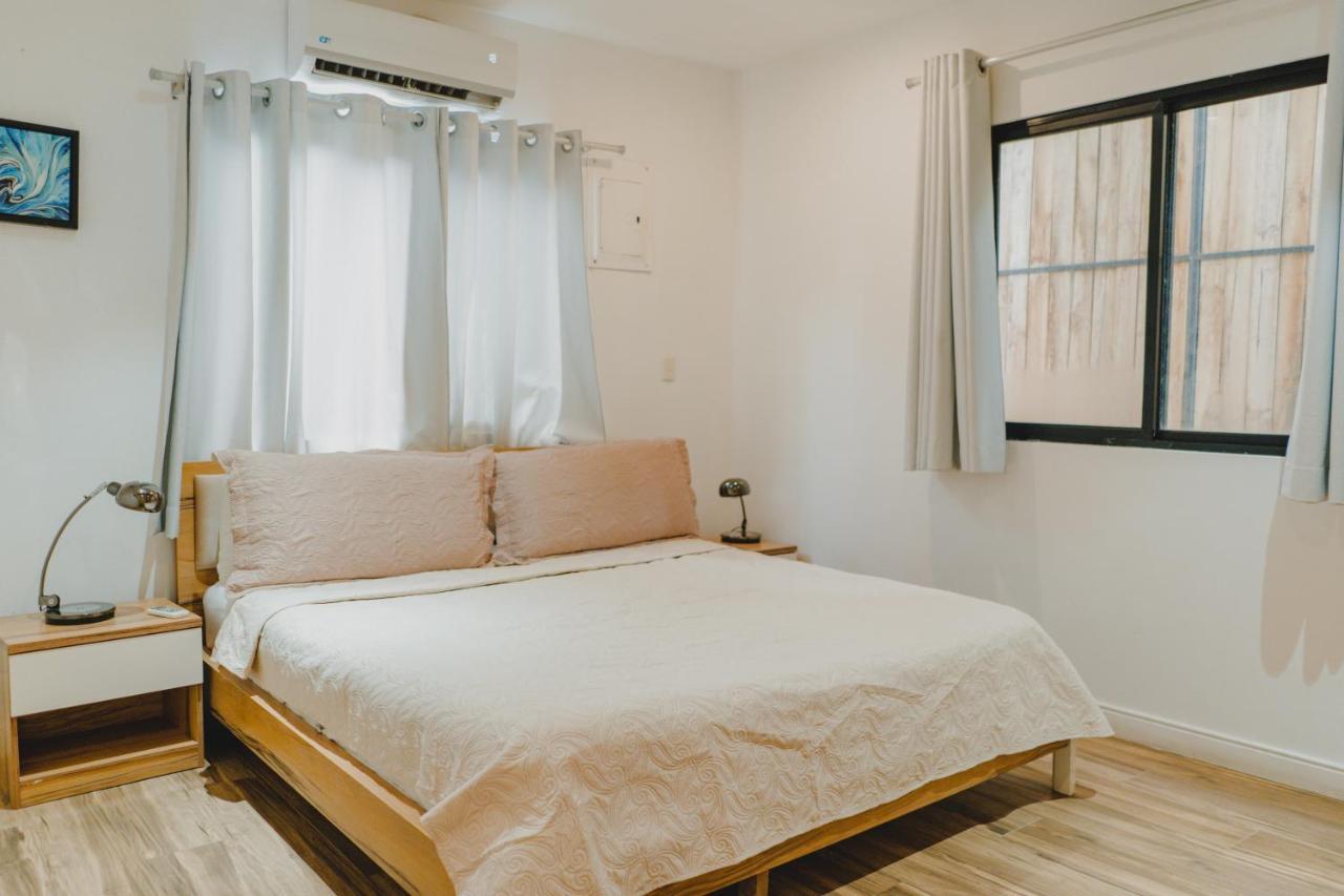 Hotel Peace Lofts And Playa Santa Teresa (Puntarenas)